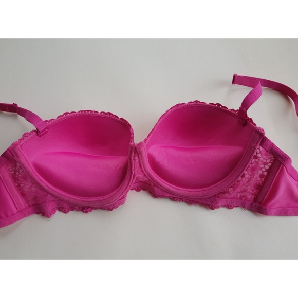 Frederick's of Hollywood Pink Lace Push-up Bra - Picture 9 of 13